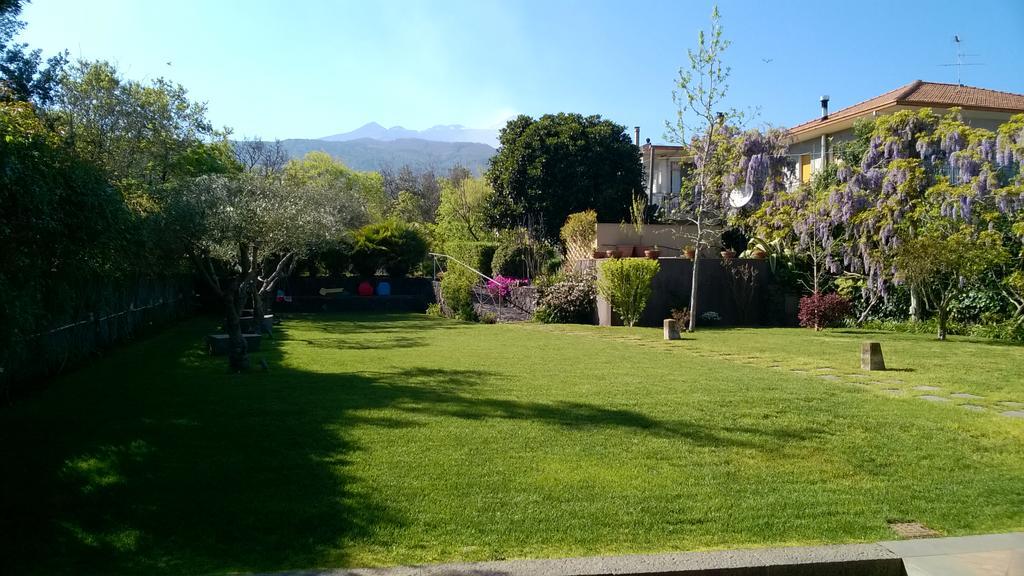 Casa Vacanze Prato Verde 扎费拉纳-埃特内阿 外观 照片