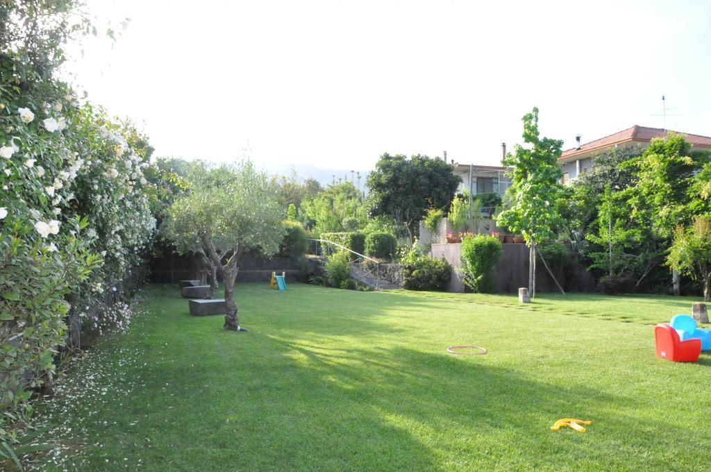 Casa Vacanze Prato Verde 扎费拉纳-埃特内阿 外观 照片