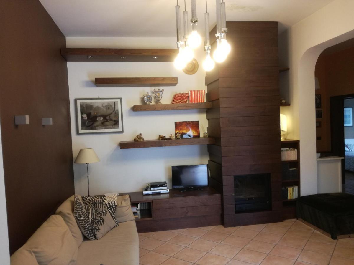 Casa Vacanze Prato Verde 扎费拉纳-埃特内阿 外观 照片